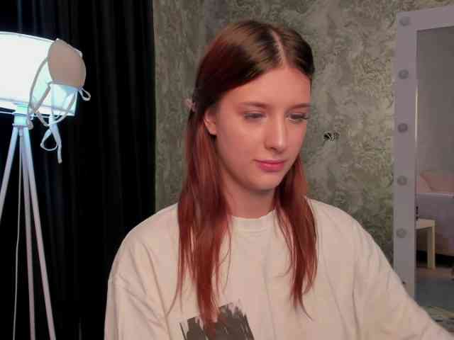 Lisa-Allison webcam