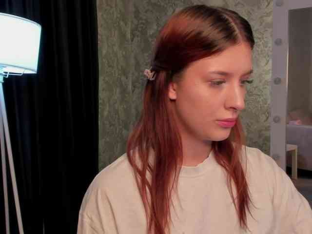 Lisa-Allison webcam