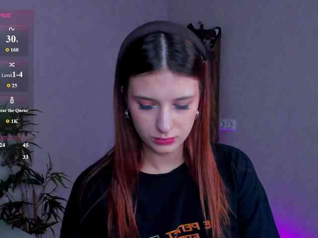 Lisa-Allison webcam