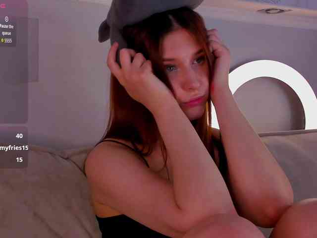 Lisa-Allison webcam