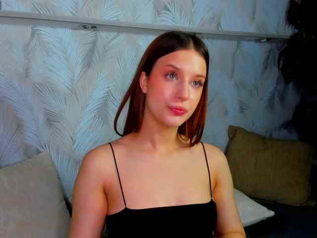 Lisa-Allison webcam