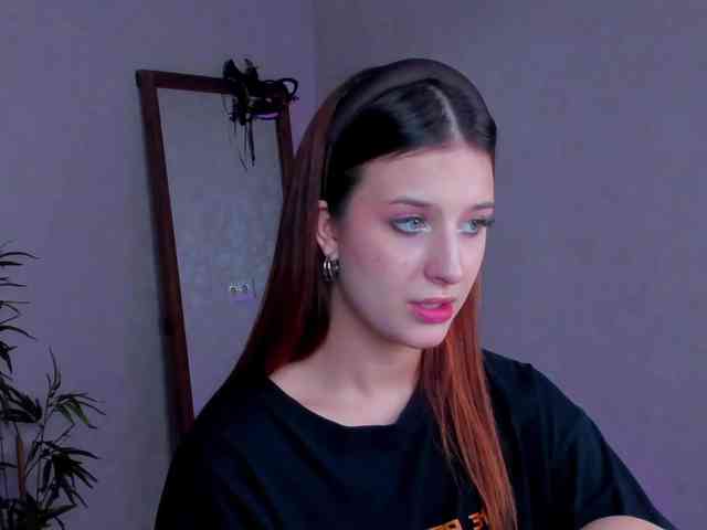 Lisa-Allison webcam