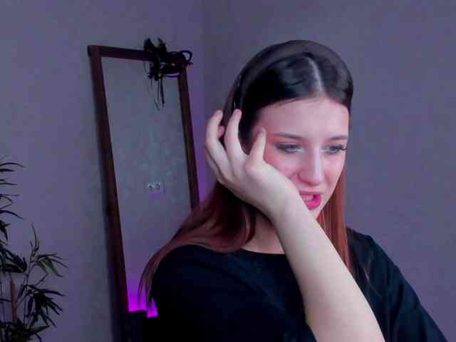 Lisa-Allison webcam