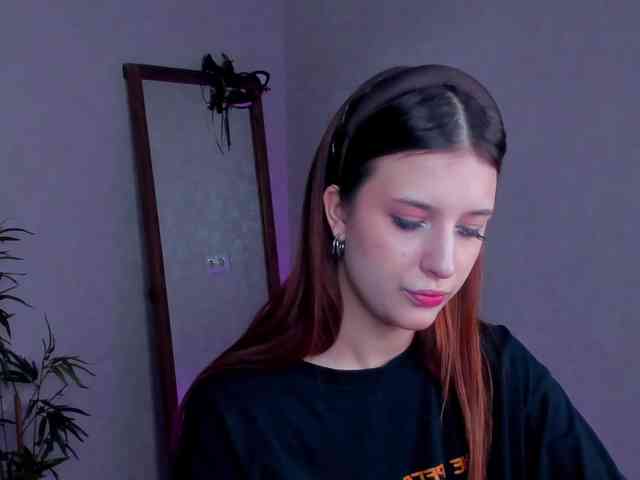 Lisa-Allison webcam