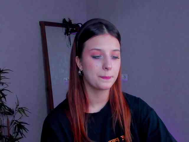 Lisa-Allison webcam