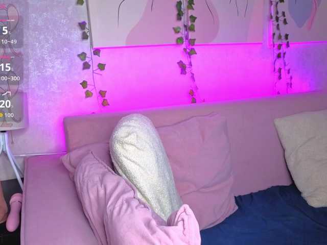 Sew-Sunny live webcam show