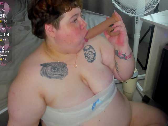 Sew-Sunny live webcam show