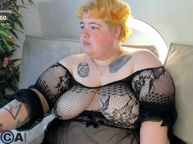 Sew-Sunny live cam on BongaCams