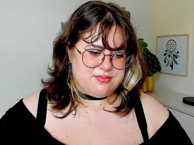 OpheliaLush live cam on BongaCams