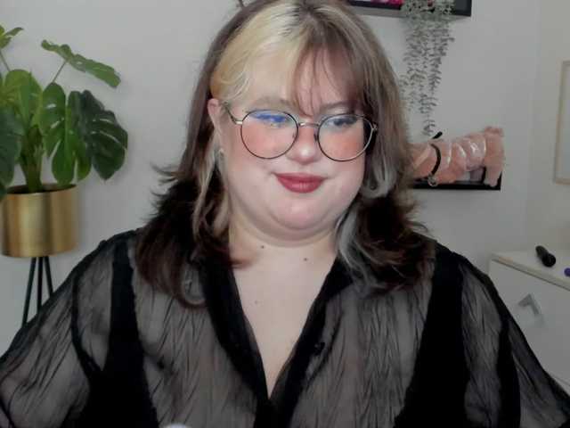 OpheliaLush, live now on BongaCams