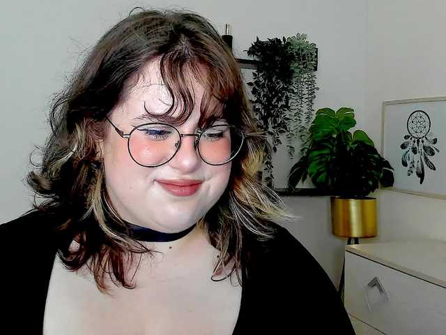 OpheliaLush live cam on BongaCams