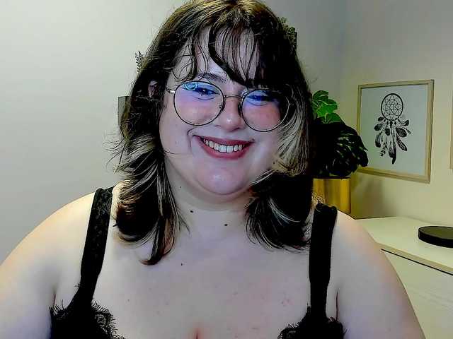 OpheliaLush live cam on BongaCams