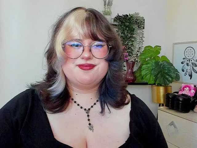 OpheliaLush live cam on BongaCams