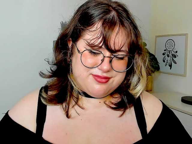 OpheliaLush live cam on BongaCams