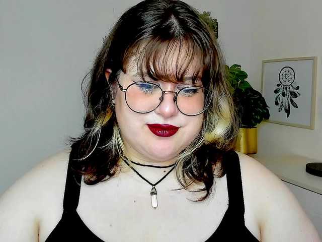 OpheliaLush live cam on BongaCams