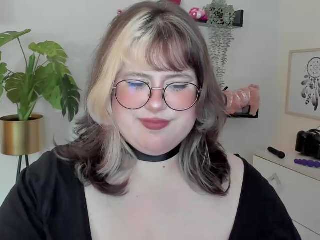 OpheliaLush live cam on BongaCams