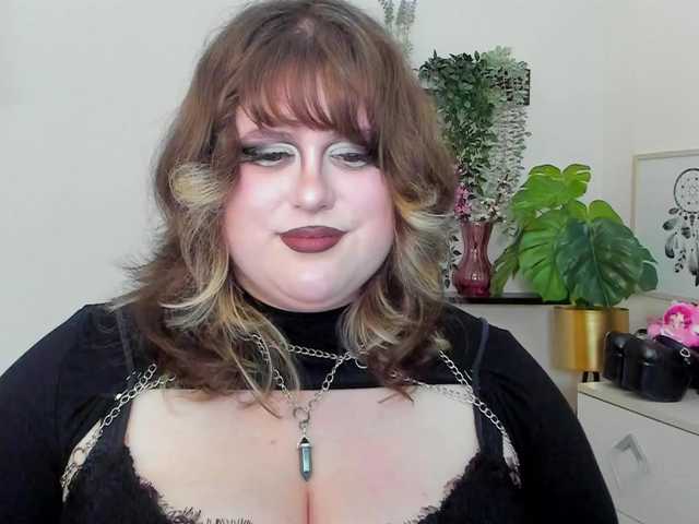 OpheliaLush live cam on BongaCams