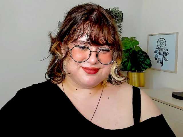 OpheliaLush live cam on BongaCams