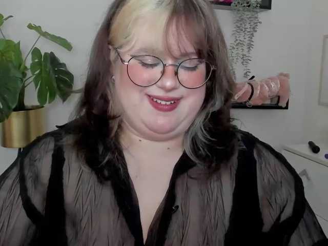 OpheliaLush live cam on BongaCams