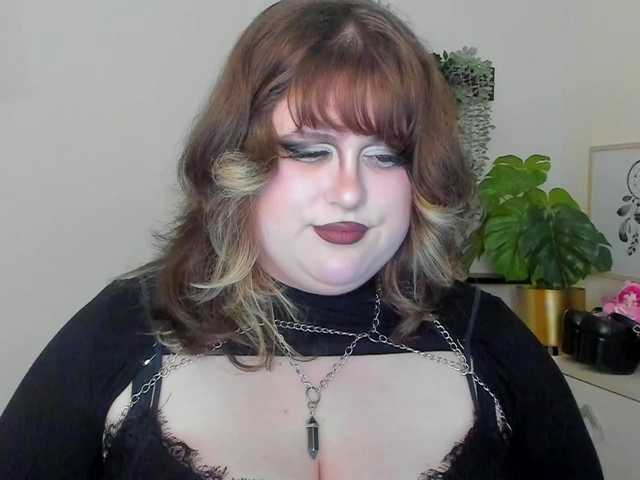OpheliaLush live cam on BongaCams