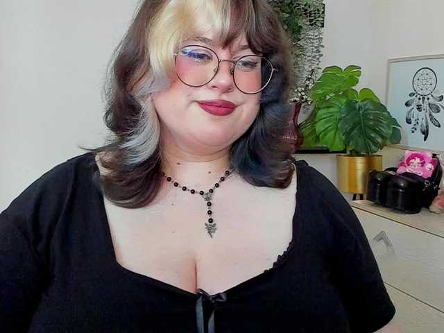 OpheliaLush live cam on BongaCams