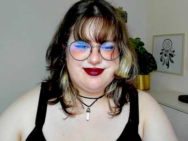 OpheliaLush live cam on BongaCams