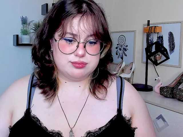 OpheliaLush live webcam show