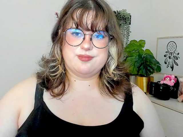 OpheliaLush live cam on BongaCams