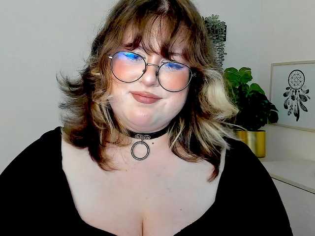 OpheliaLush live cam on BongaCams