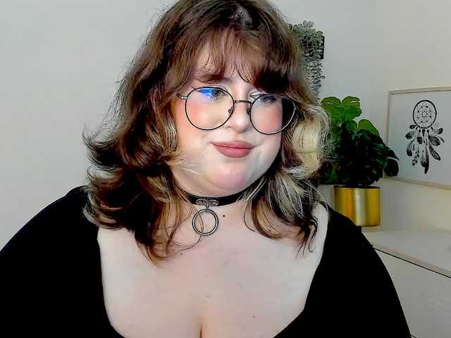 OpheliaLush live cam on BongaCams