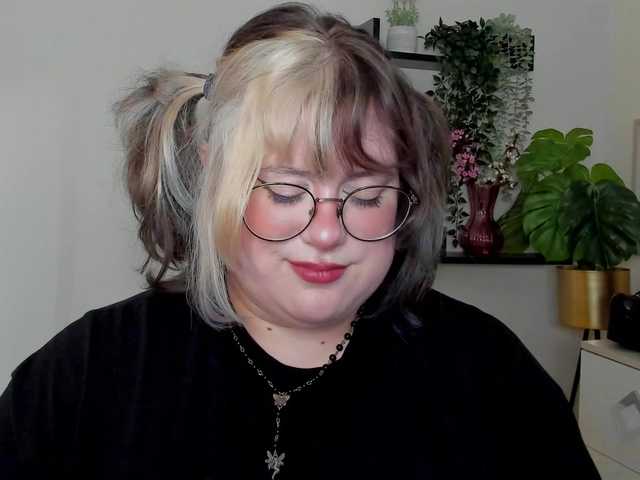 OpheliaLush live cam on BongaCams