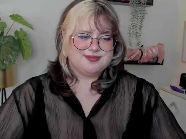 OpheliaLush live cam on BongaCams