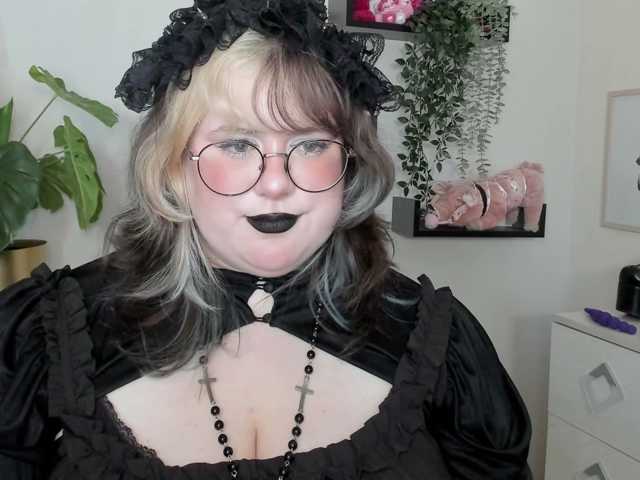 OpheliaLush live cam on BongaCams