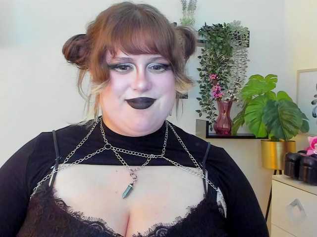 OpheliaLush live cam on BongaCams