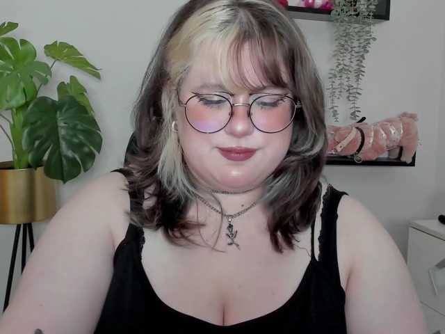 OpheliaLush webcam bongacams model stream image