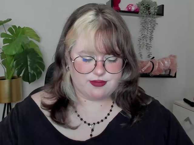 OpheliaLush webcam bongacams model stream image