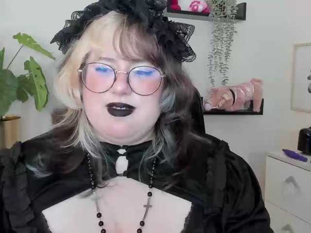 OpheliaLush live cam on BongaCams