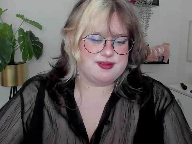 OpheliaLush live cam on BongaCams