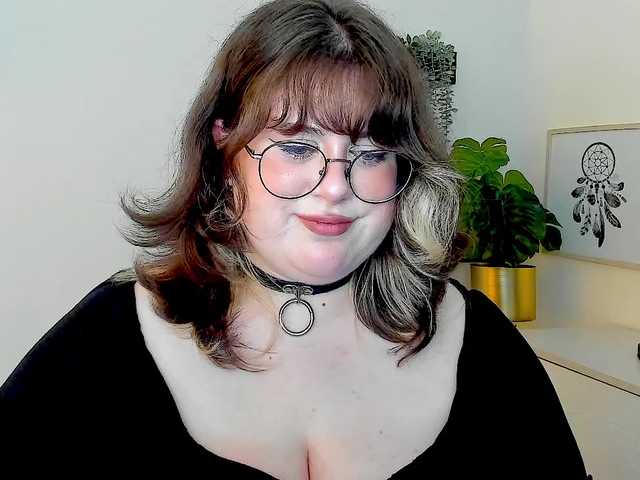 OpheliaLush live cam on BongaCams