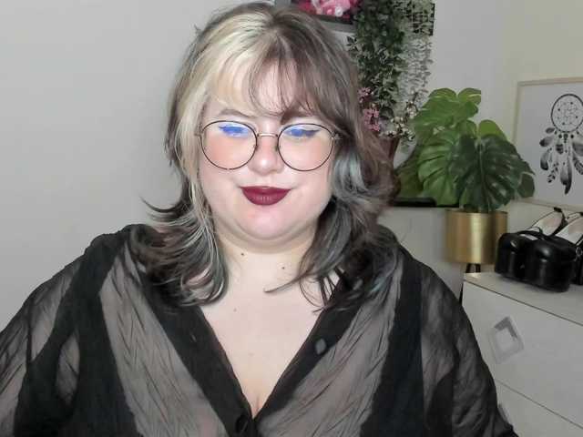 OpheliaLush live cam on BongaCams