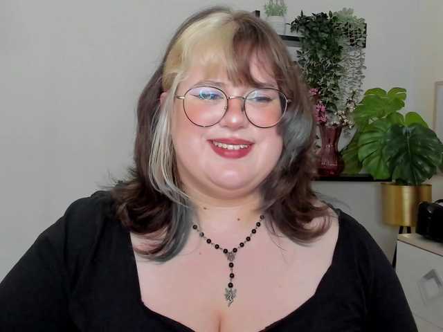 OpheliaLush live cam on BongaCams