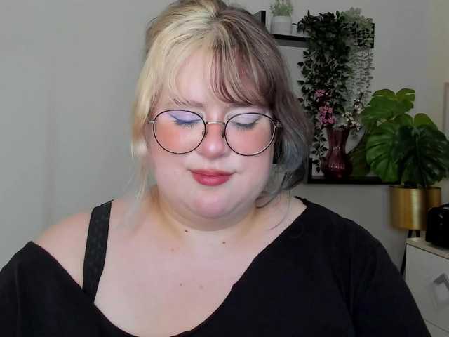 OpheliaLush live cam on BongaCams