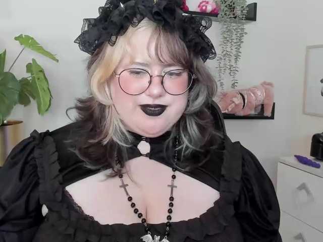 OpheliaLush live cam on BongaCams
