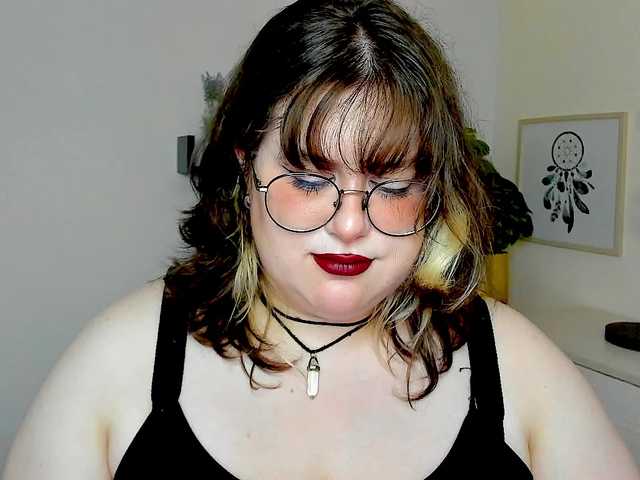 OpheliaLush live cam on BongaCams