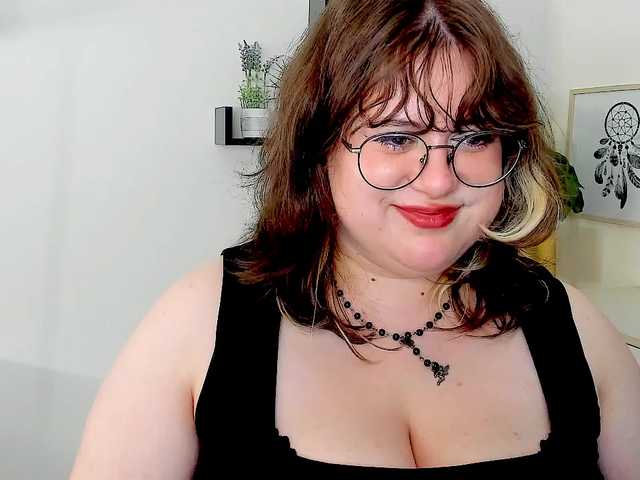 OpheliaLush live cam on BongaCams