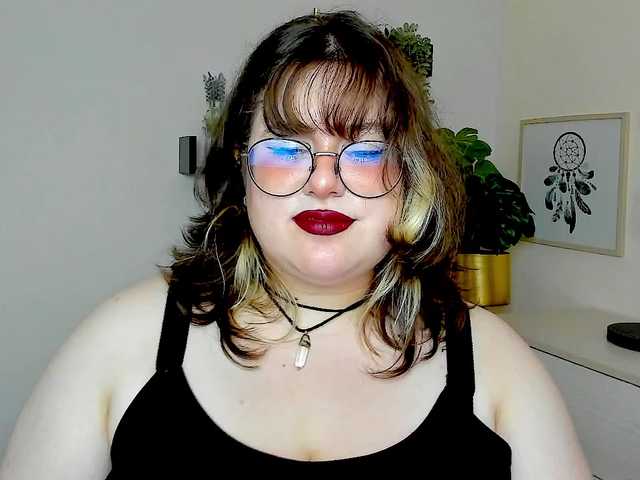 OpheliaLush live cam on BongaCams
