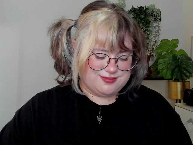 OpheliaLush live cam on BongaCams