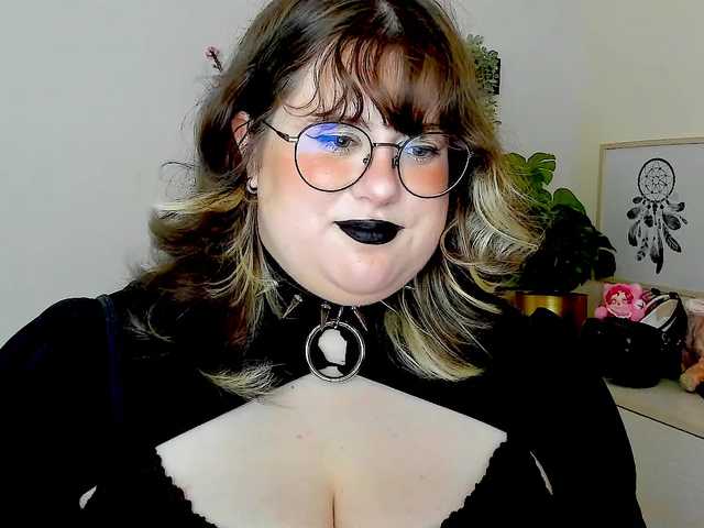 OpheliaLush live cam on BongaCams