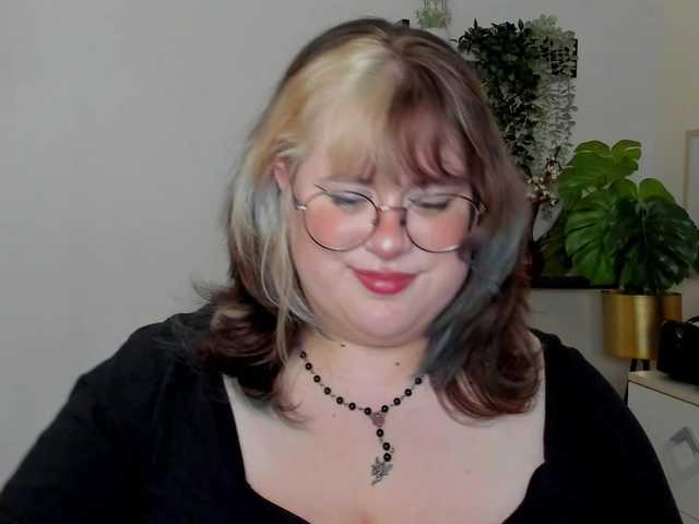 OpheliaLush live cam on BongaCams