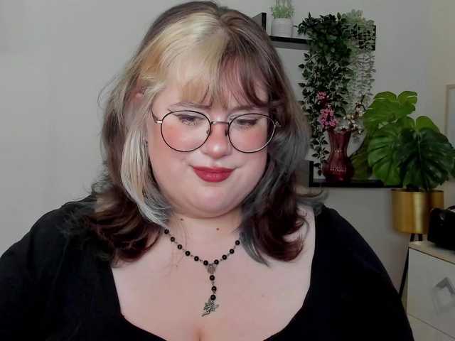 OpheliaLush live cam on BongaCams